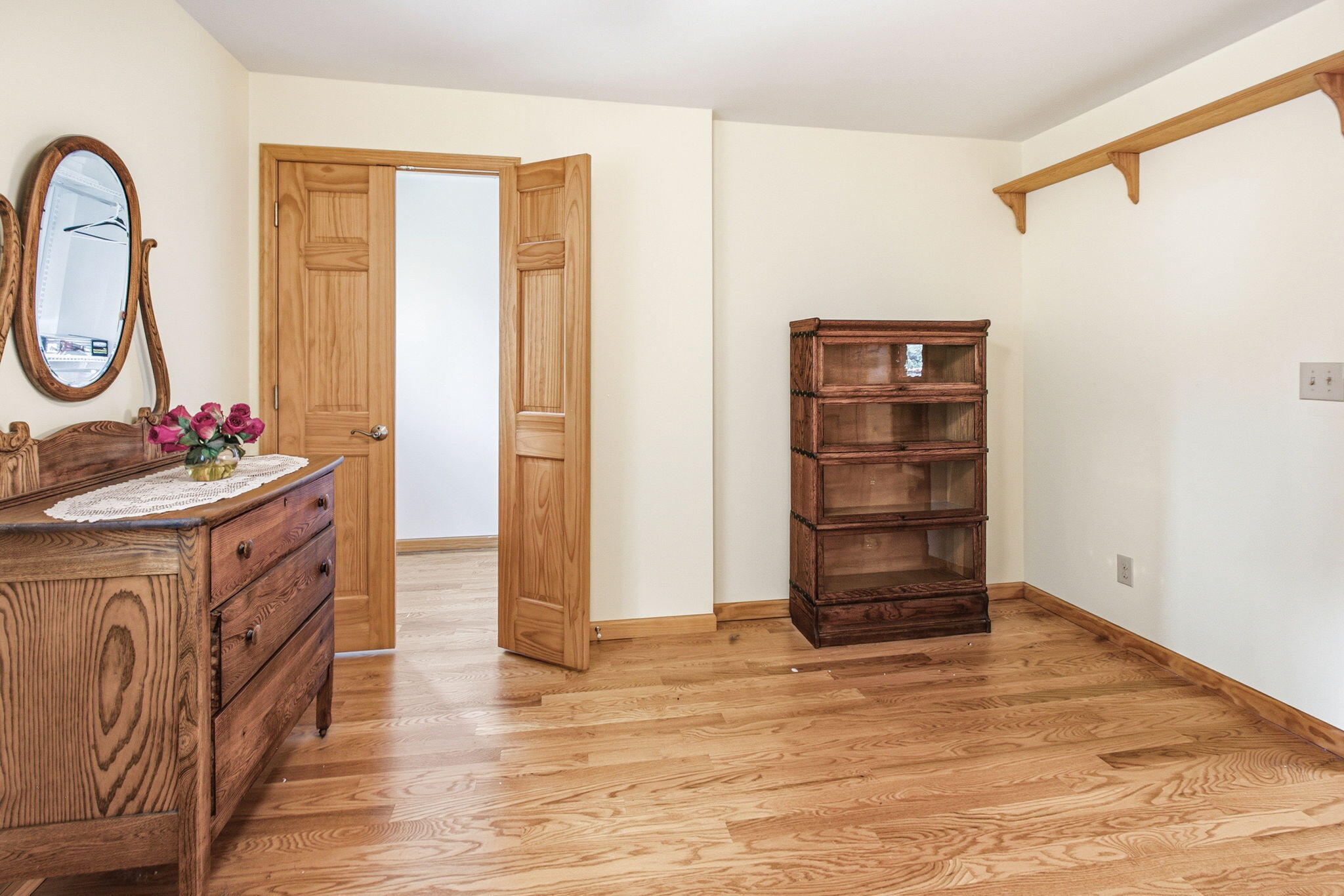 3790 Blenheim Road St. Joseph, MI 49085 - Photo 33 of 53 33-web-or-mls-3790Blenheim_SkyVibeMedia-