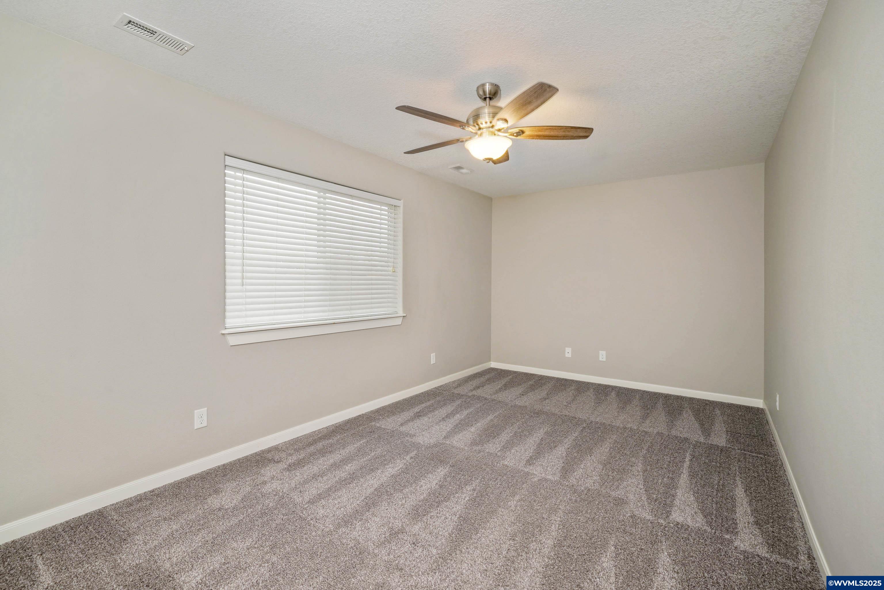 6082 Northeast Tuscan Loop Albany, OR 97321 - Photo 16 of 43 Gallery Image 16