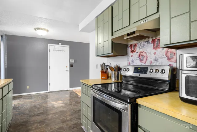 $249,990 | 510 Chestnut Street, Mountain Home, ID 83647