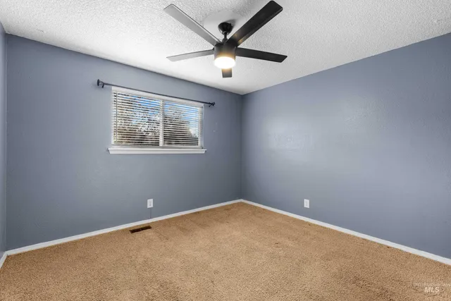 $249,990 | 510 Chestnut Street, Mountain Home, ID 83647