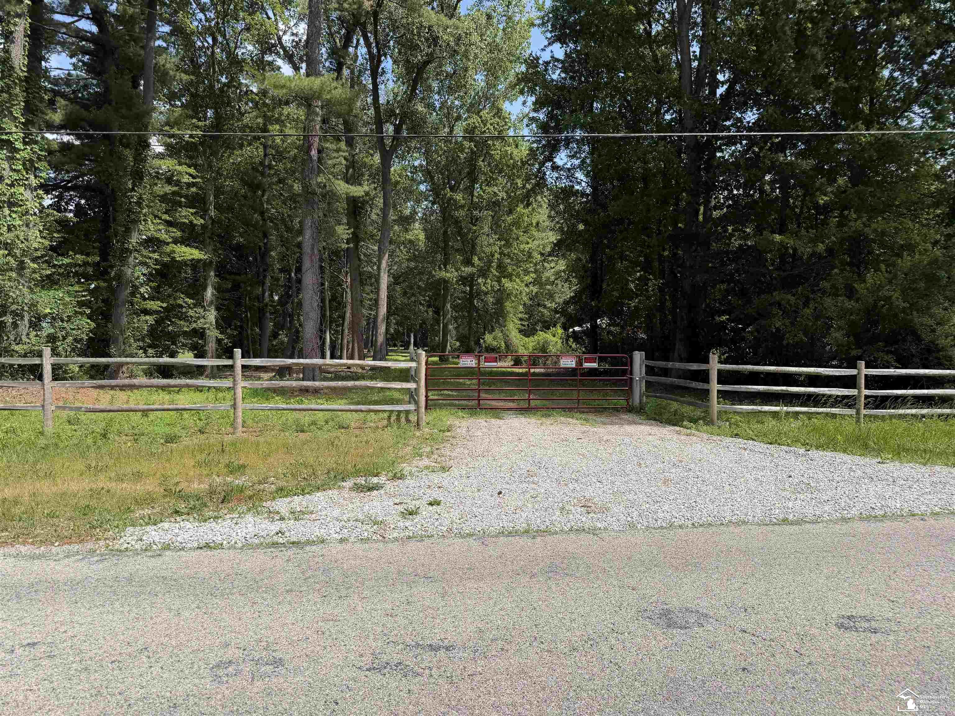 4798 West Temperance Road Ottawa Lake, MI 49267 - Photo 2 of 5