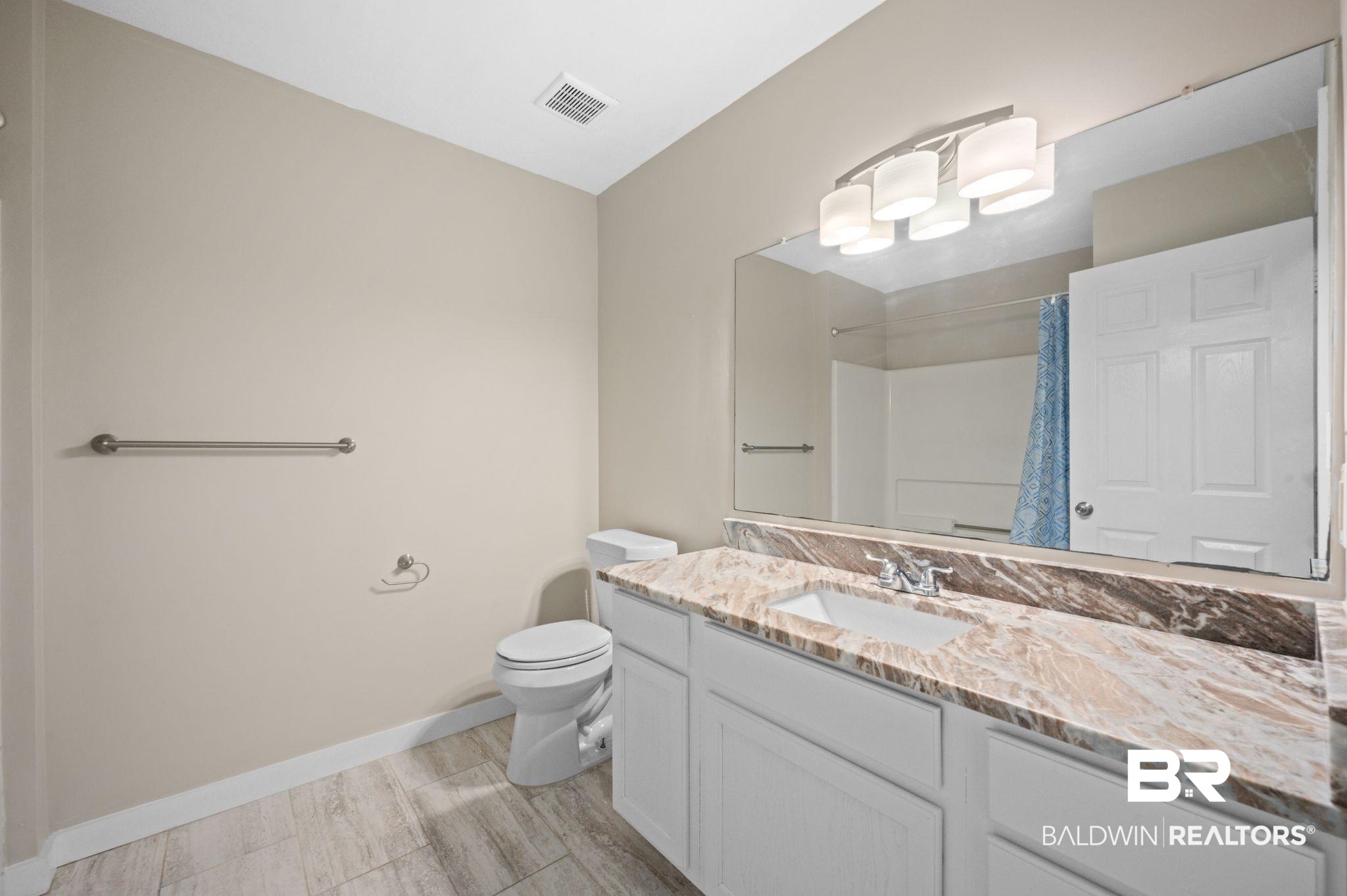 1517 Regency Road, Unit 46 Gulf Shores, AL 36542 - Photo 14 of 24 primary bath