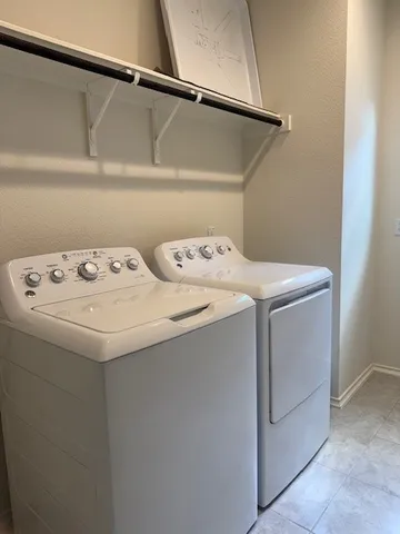 $2,075 | 2015 Crimson Rosella Trail, Austin, TX 78728