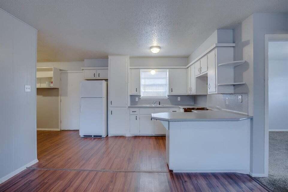 6504 Avenue Q Lubbock, TX 79412 - Photo 4 of 9 B