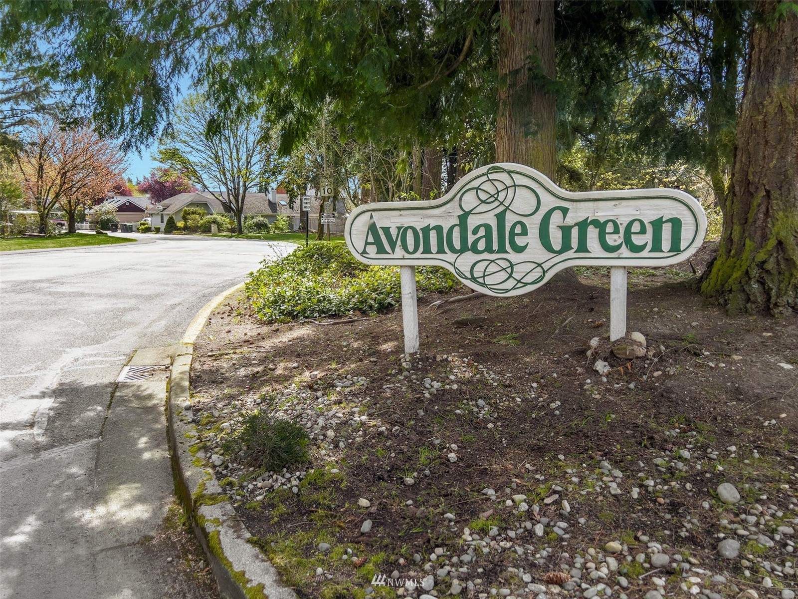 9103 183rd Avenue Northeast Redmond, WA 98052 - Photo 22 of 25 a view of a park that has a sign board
