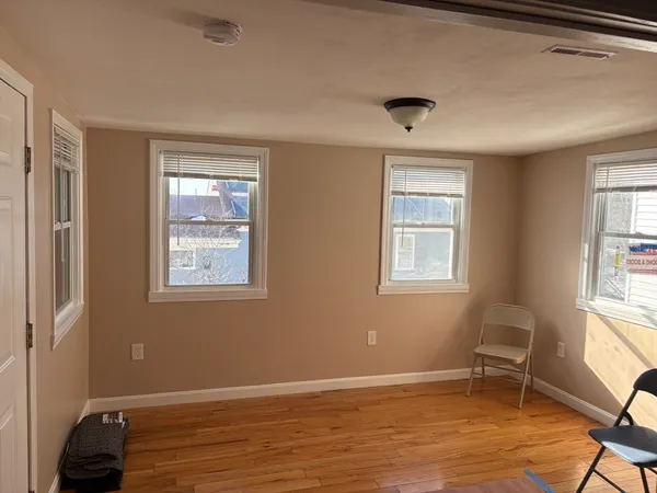 $3,200 | 14 B School, Unit 2, Boston, MA 02124