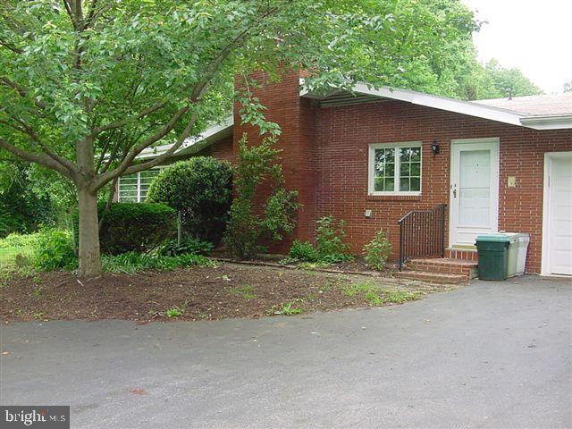 3299 Randy Road Lancaster, PA 17601 - Photo 2 of 18 Gallery Image 2