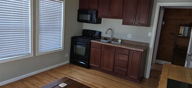 $1,100 | 1808 Avenue J, Rosenberg, TX 77471