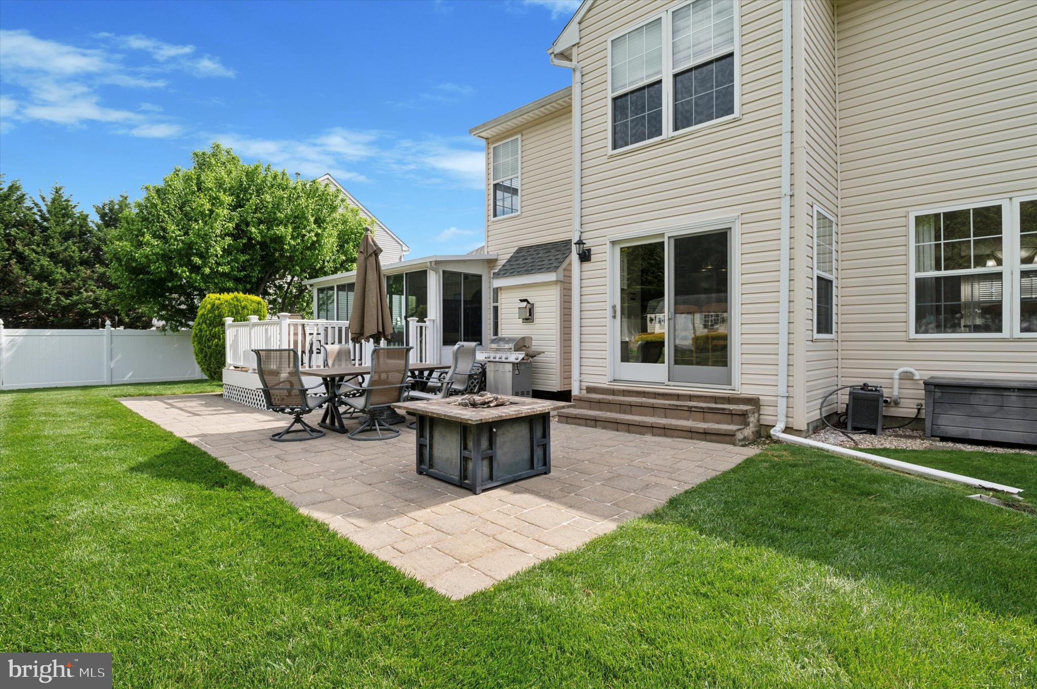 6 Crestpoint Drive New Castle, DE 19720 - Photo 31 of 36 a view of a house with backyard and sitting area