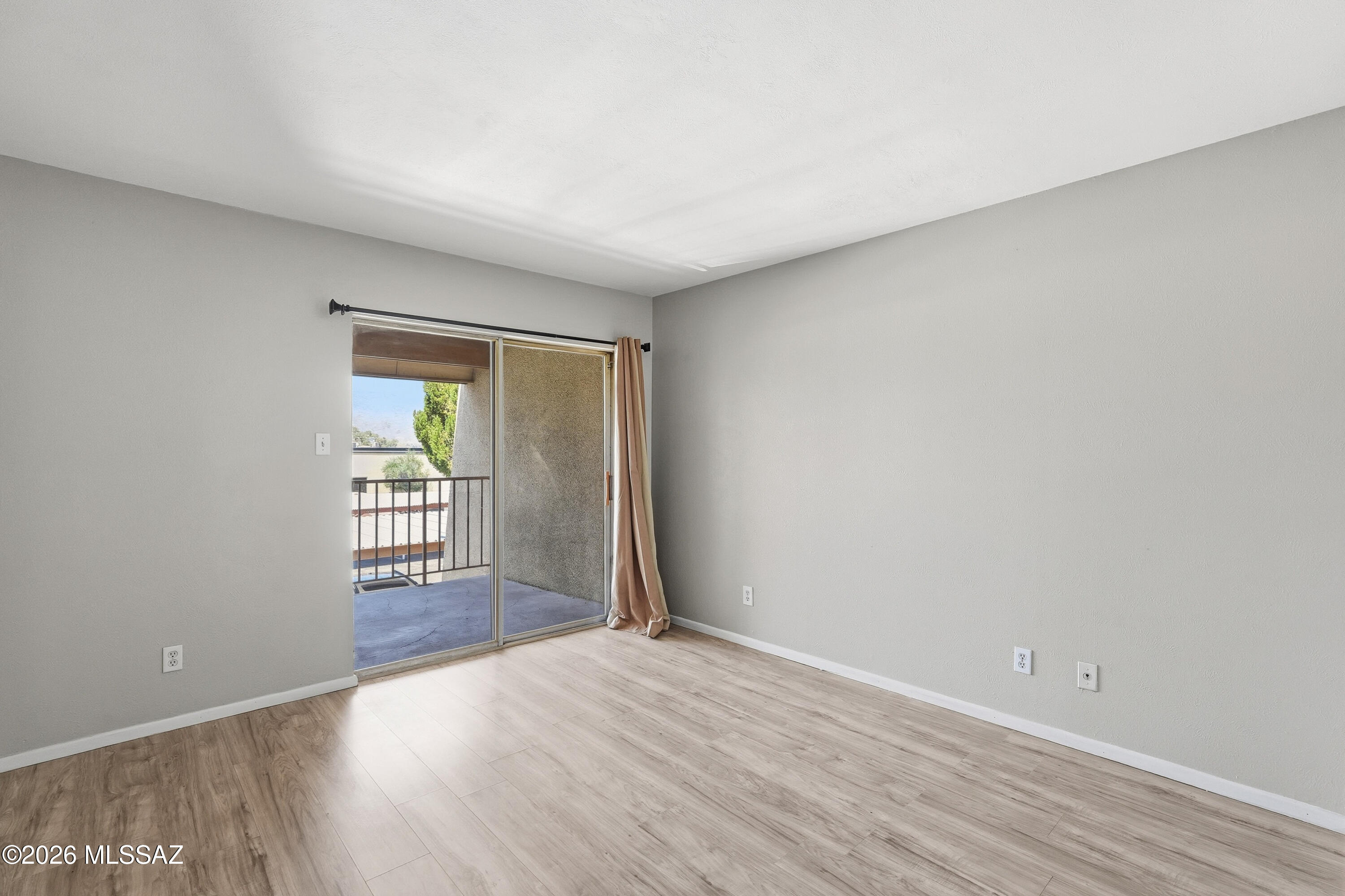 1600 North Wilmot Road, Unit 202 Tucson, AZ 85712 - Photo 9 of 26 Primary Bedroom
