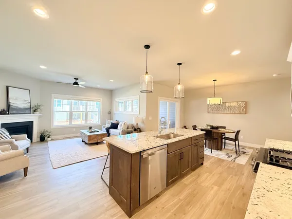$449,900 | 4719 Bellflower Drive, DeForest, WI 53532