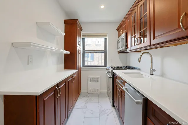 $265,000 | 19 Old Mamaroneck Road, Unit 6M, White Plains, NY 10605