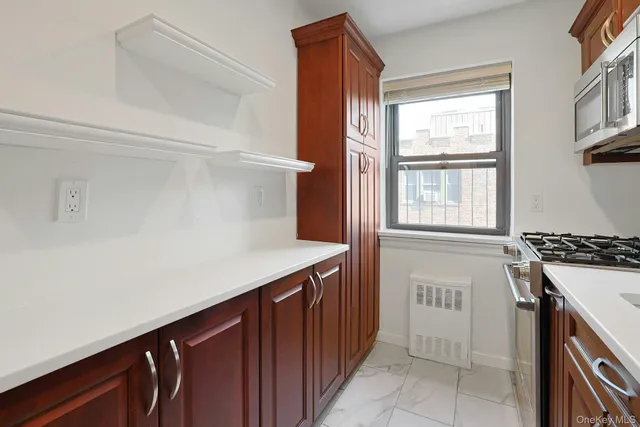 $265,000 | 19 Old Mamaroneck Road, Unit 6M, White Plains, NY 10605