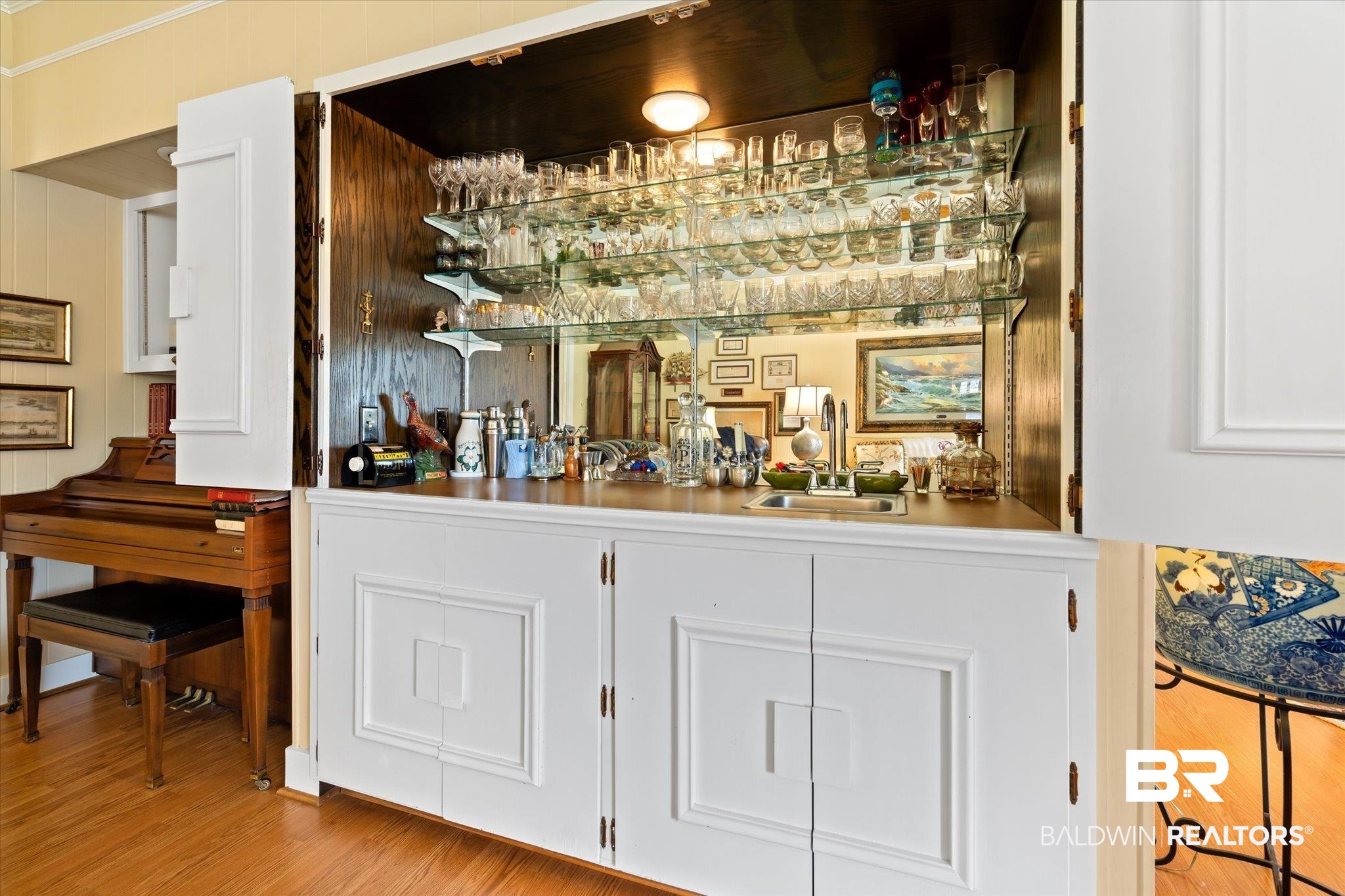 406 Maple Street Fairhope, AL 36532 - Photo 17 of 30 Built-in Bar in Great Room