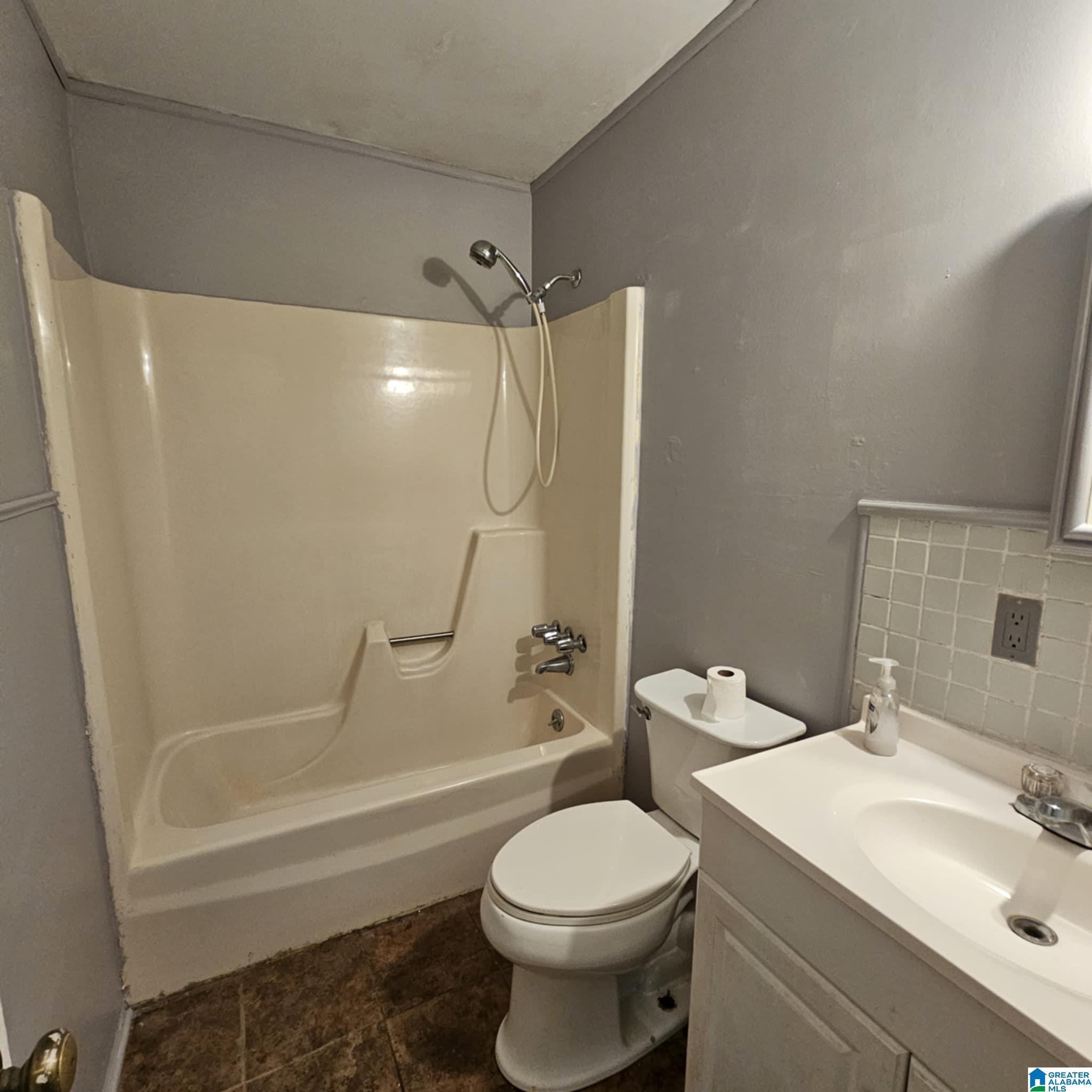 912 Clark Mountain Road North Bessemer, AL 35023 - Photo 8 of 13