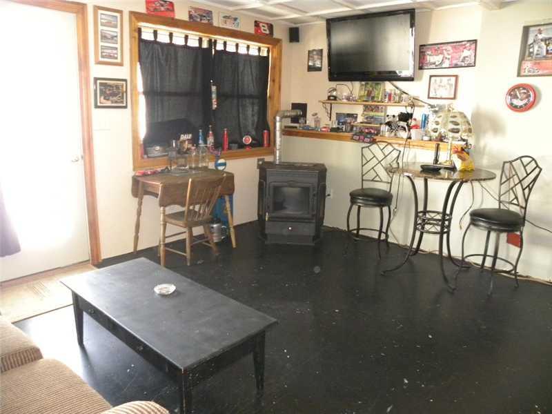 122 F F Sanborn Road Sabattus, ME 04280 - Photo 14 of 18 Den/Family/Great Room.