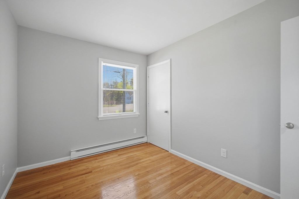 974 Wilbraham Road Springfield, MA 01109 - Photo 13 of 20