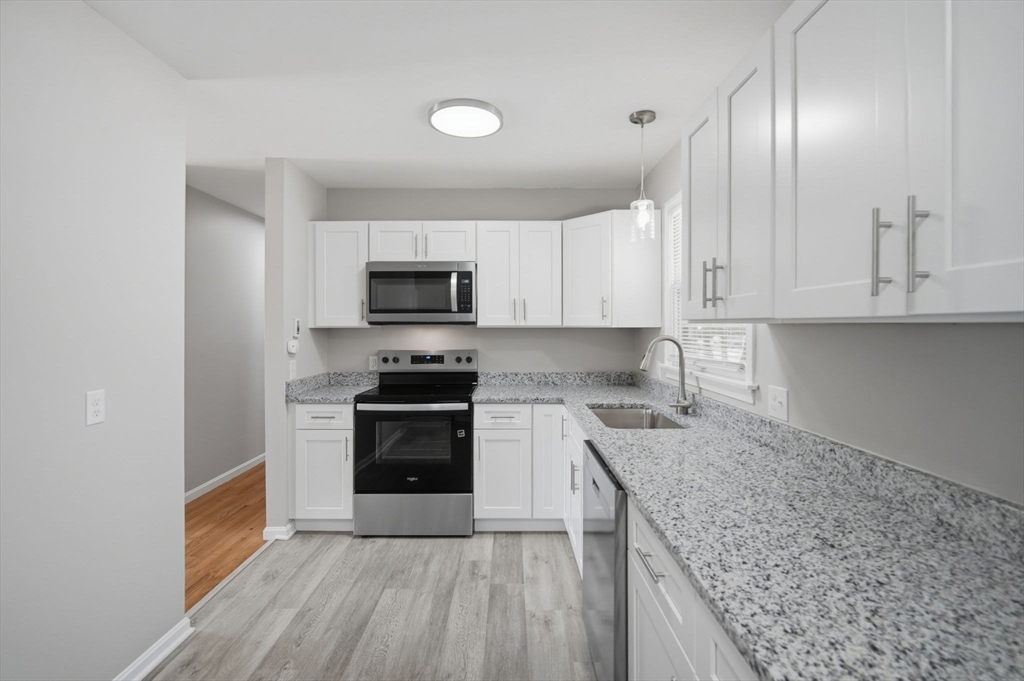 974 Wilbraham Road Springfield, MA 01109 - Photo 5 of 20