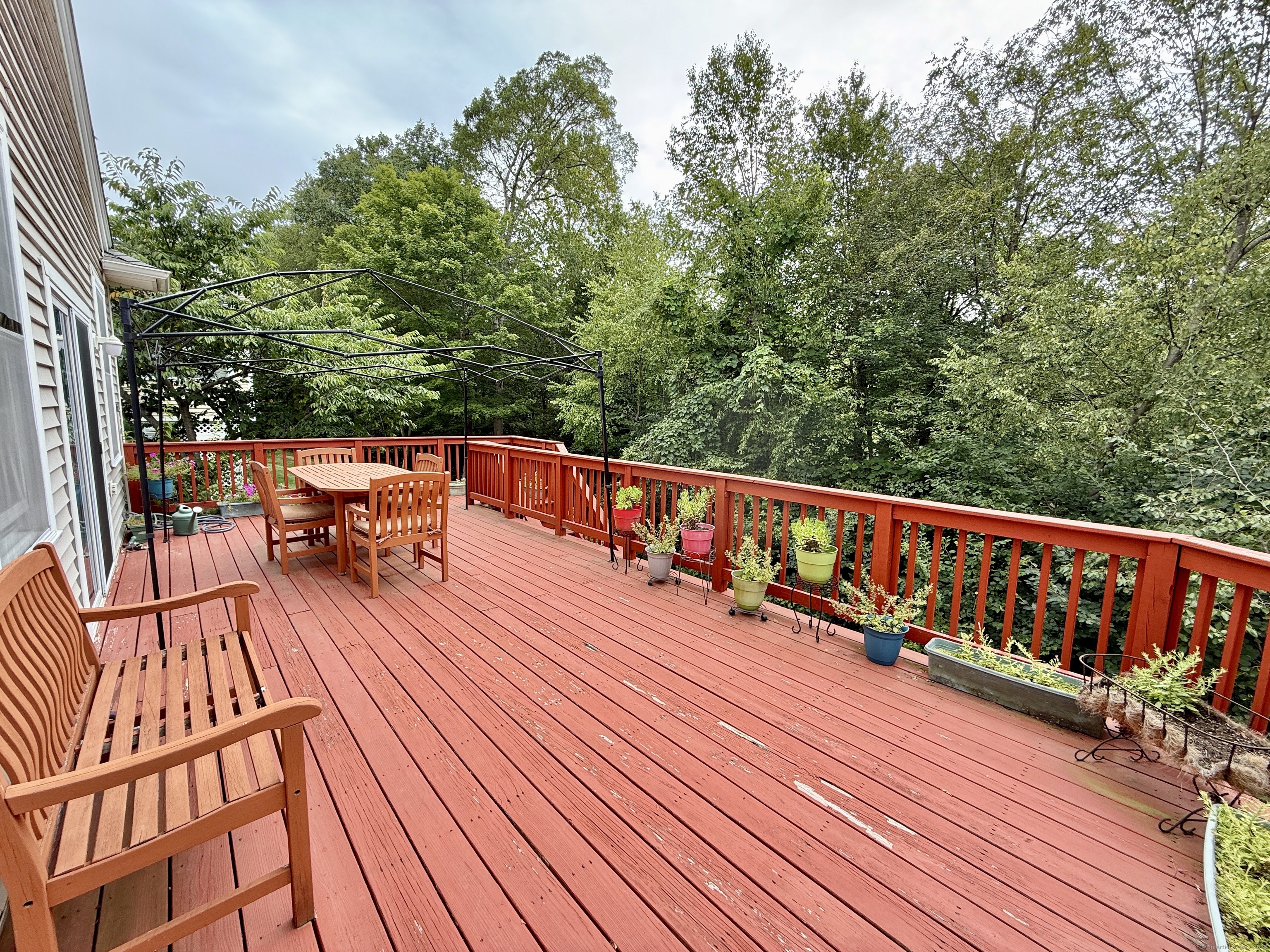 18 Fieldstone Lane, Unit 18 Beacon Falls, CT 06403 - Photo 38 of 40 a balcony with outdoor seating