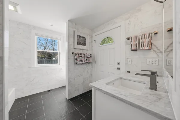 $4,475,000 | 10 Pilgrim Road, Nantucket, MA 02554