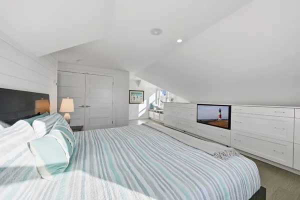$4,475,000 | 10 Pilgrim Road, Nantucket, MA 02554