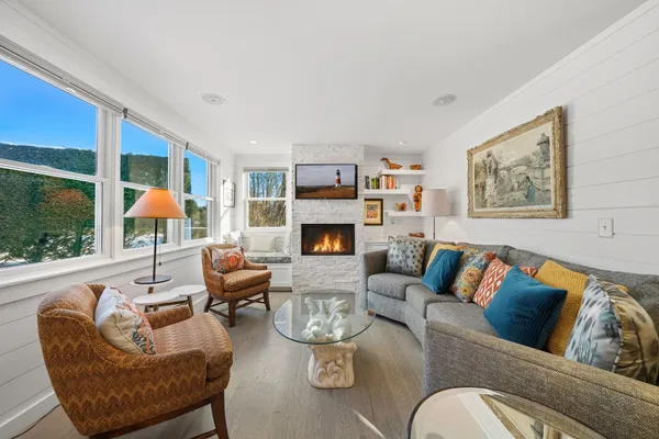$4,475,000 | 10 Pilgrim Road, Nantucket, MA 02554