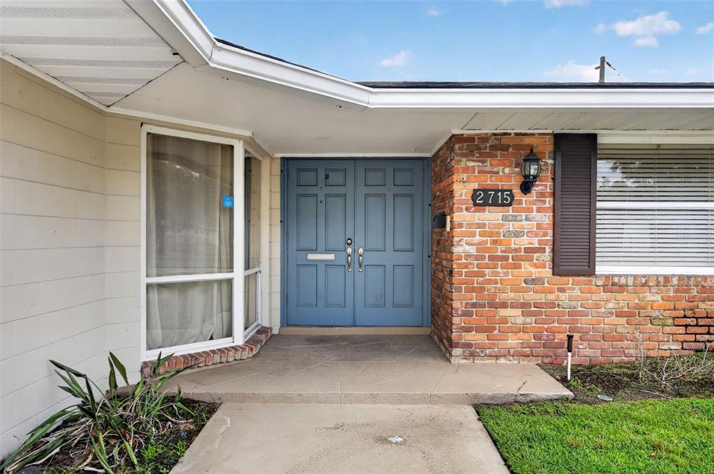 2715 Prince John Road Winter Park, FL 32792 - Photo 2 of 29
