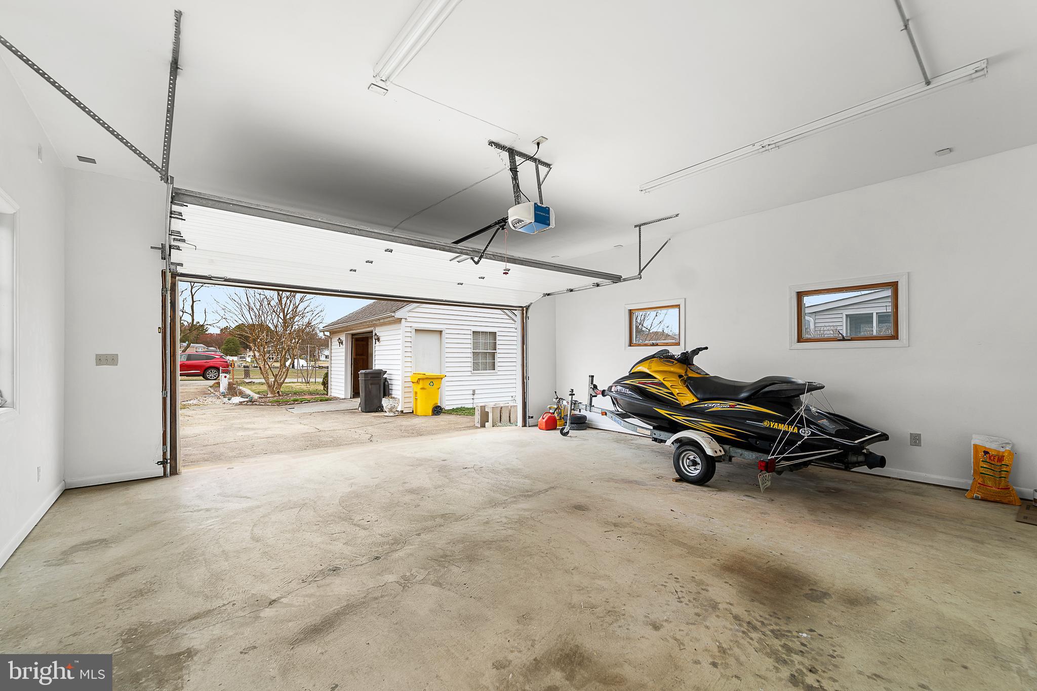 8149 Orchard Point Road Pasadena, MD 21122 - Photo 34 of 37 2 car garage