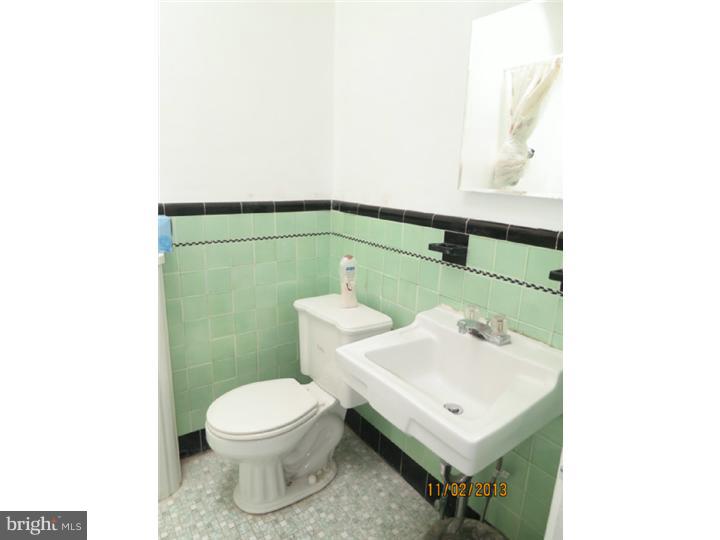 224 Copley Road Upper Darby, PA 19082 - Photo 22 of 24 Bathroom