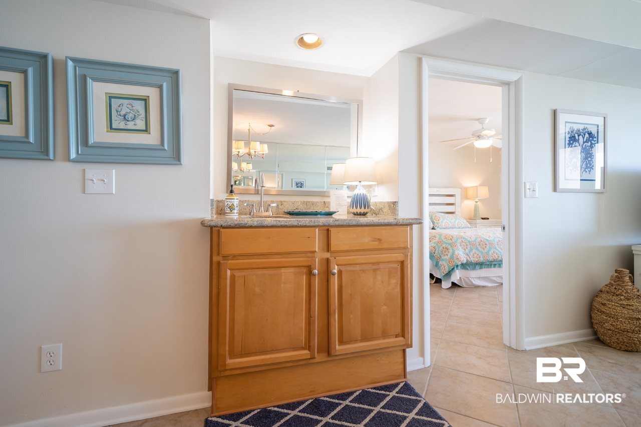 28760 Perdido Beach Boulevard, Unit 510SW Orange Beach, AL 36561 - Photo 5 of 47 Wet Bar