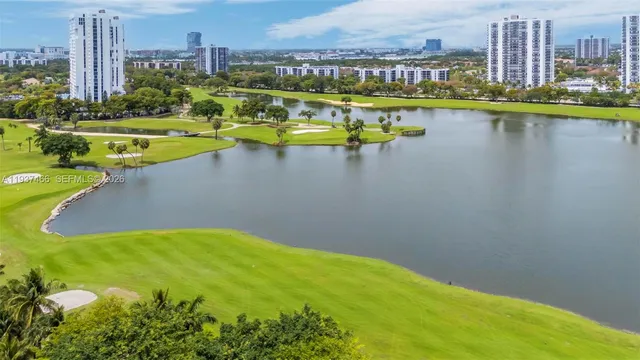 $4,000 | 20000 East Country Club Drive, Unit 1209, Miami, FL 33180