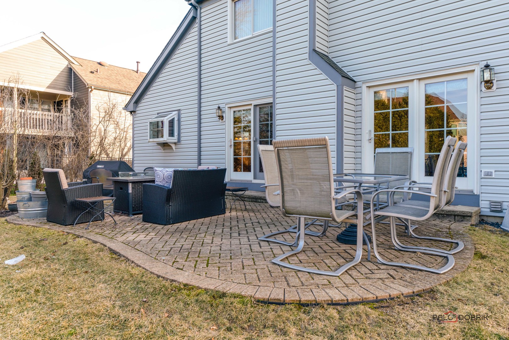 609 Raintree Road Buffalo Grove, IL 60089 - Photo 41 of 48 a building outdoor space with patio furniture