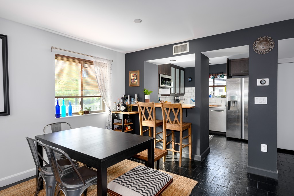 93 Governor Winthrop Road, Unit 93 Somerville, MA 02145 - Photo 2 of 18 Gallery Image 2