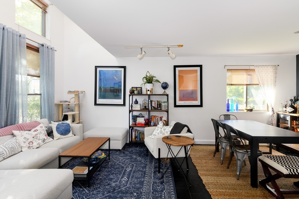 93 Governor Winthrop Road, Unit 93 Somerville, MA 02145 - Photo 3 of 18 Gallery Image 3