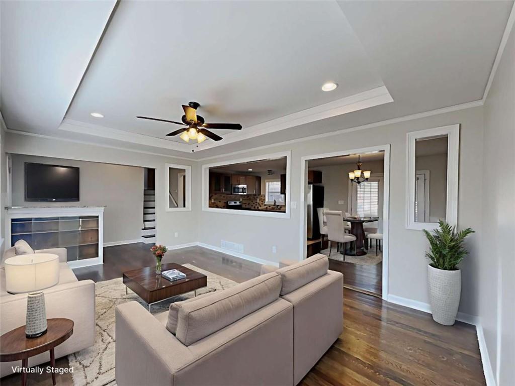 3148 Thrasher Circle Decatur, GA 30032 - Photo 5 of 20 a living room with furniture