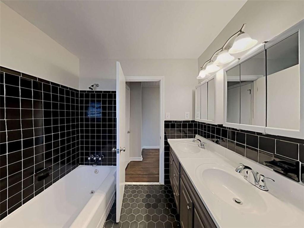 3148 Thrasher Circle Decatur, GA 30032 - Photo 10 of 20