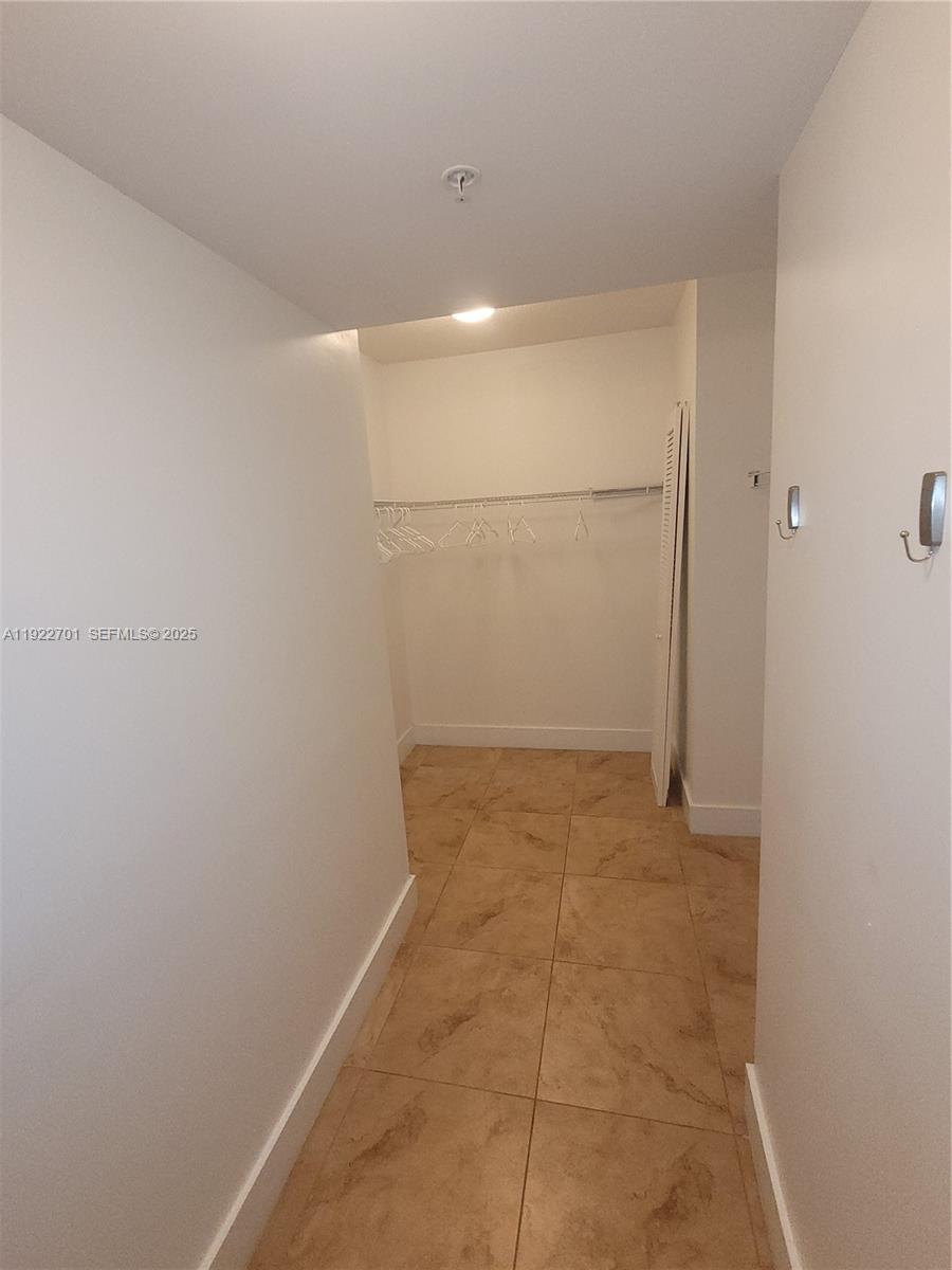 41 Southeast 5th Street, Unit 710 Miami, FL 33131 - Photo 14 of 14 a view of an empty room