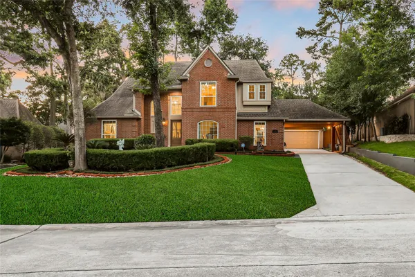 $656,000 | 14 Twin Springs Place, The Woodlands, TX 77381