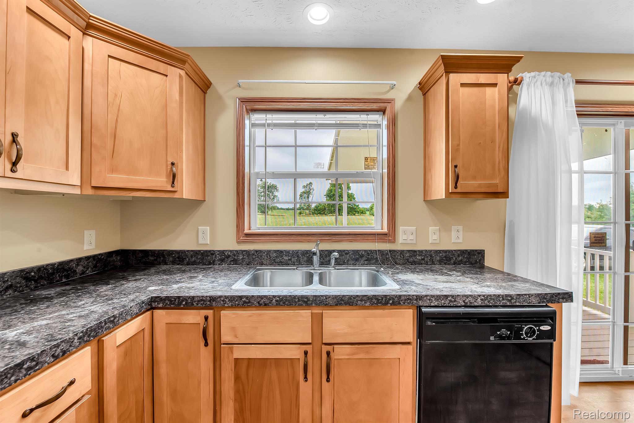 6153 Booth Road North Branch, MI 48461 - Photo 9 of 32 Gallery Image 9
