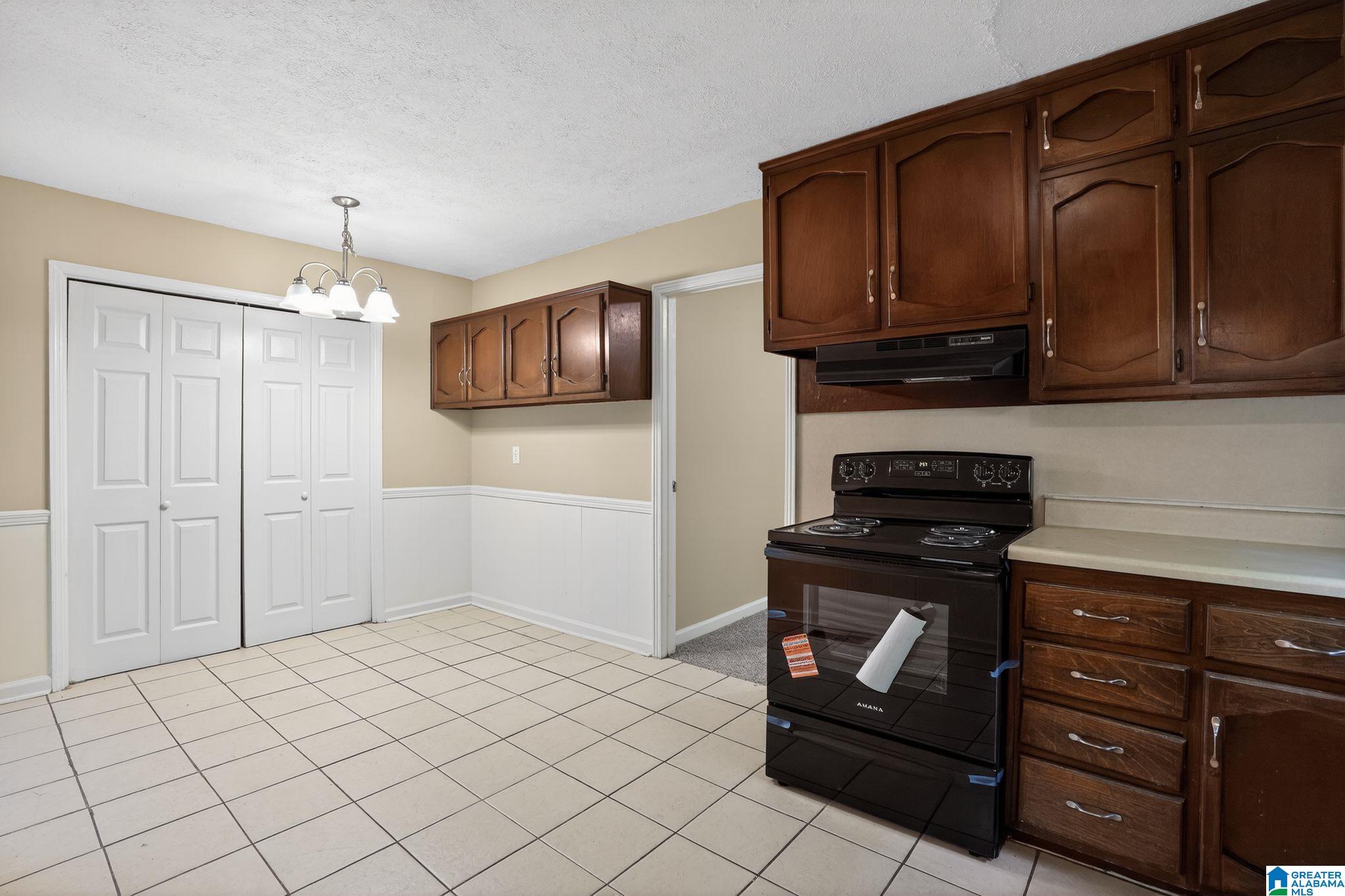 9869 Greenlee Road Birmingham, AL 35215 - Photo 8 of 30