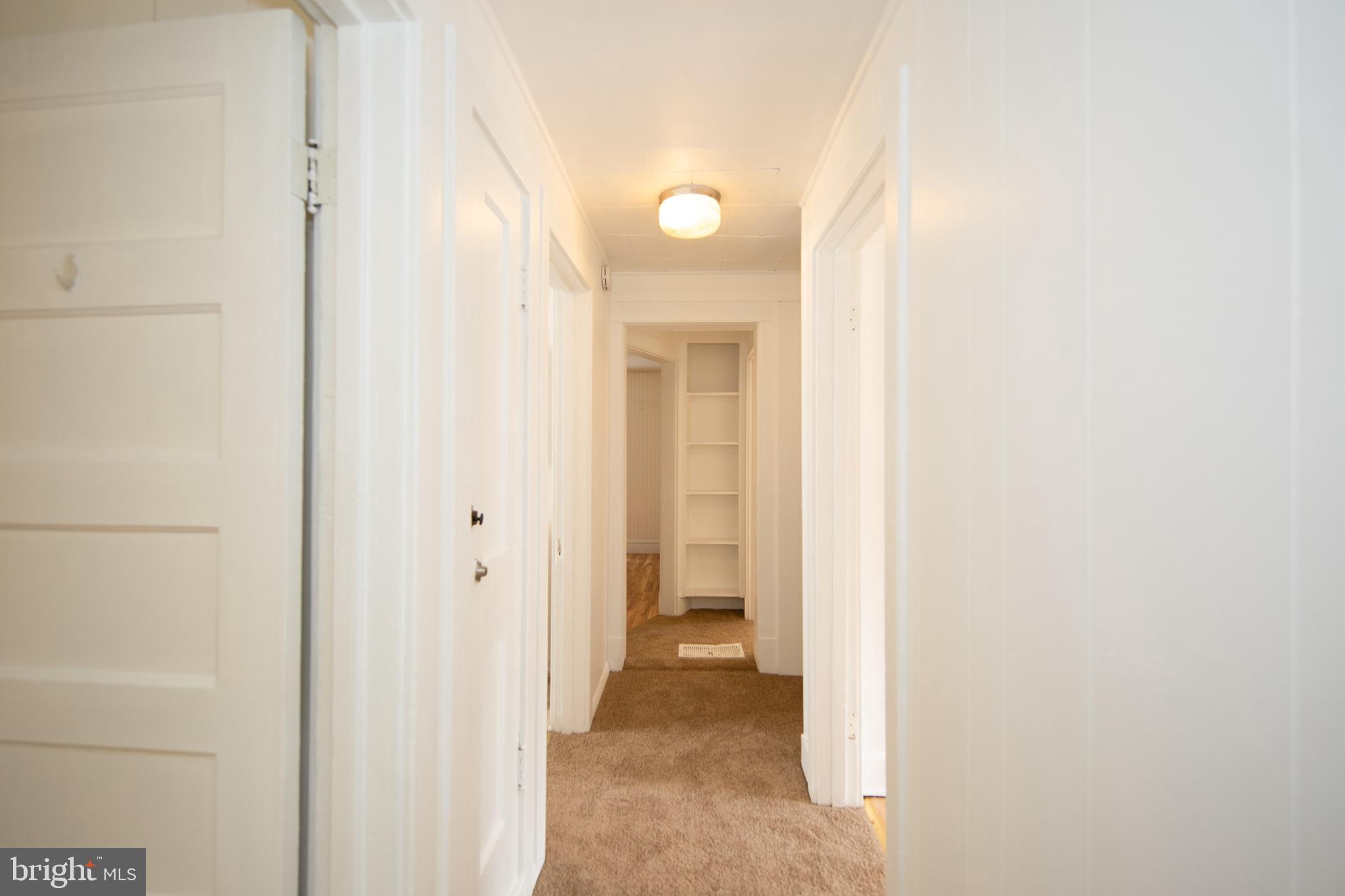 121 Post Road Aberdeen, MD 21001 - Photo 16 of 29 Upper Level Hallway