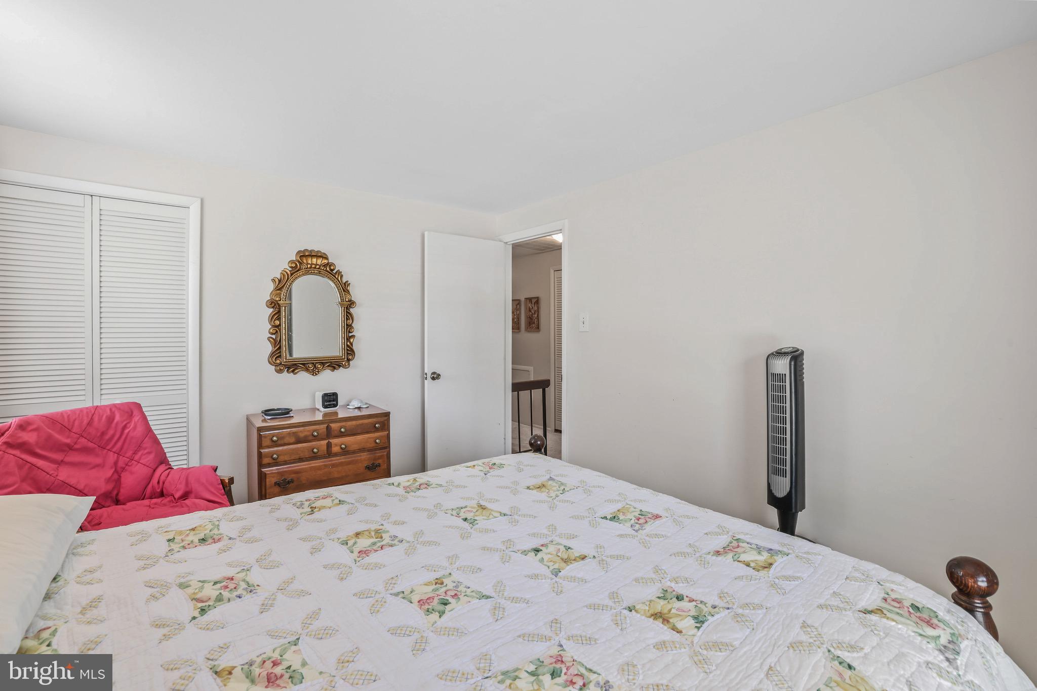 266 North Cottage Road Sterling, VA 20164 - Photo 32 of 44 Gallery Image 32