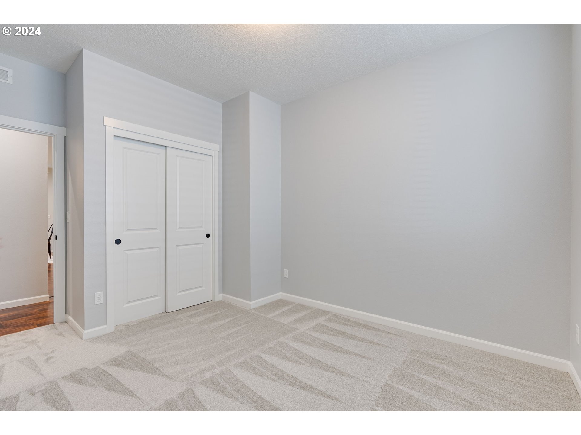 264 North Green Gables Loop Ridgefield, WA 98642 - Photo 42 of 46 a view of an empty room