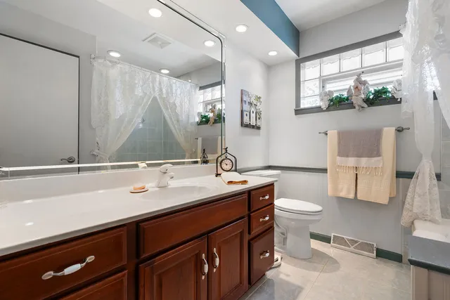 $429,900 | 6225 West 129th Street, Palos Heights, IL 60463