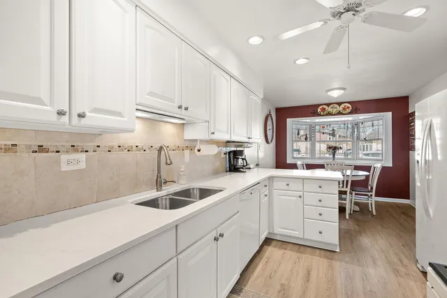 $429,900 | 6225 West 129th Street, Palos Heights, IL 60463