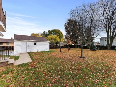 2131 31st Street Two Rivers, WI 54241 - Photo 3 of 10