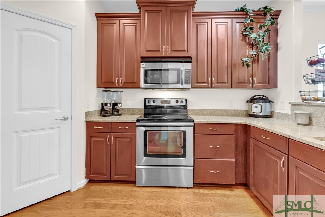 231 Carlisle Way Savannah, GA 31419 - Photo 12 of 40 Kitchen
