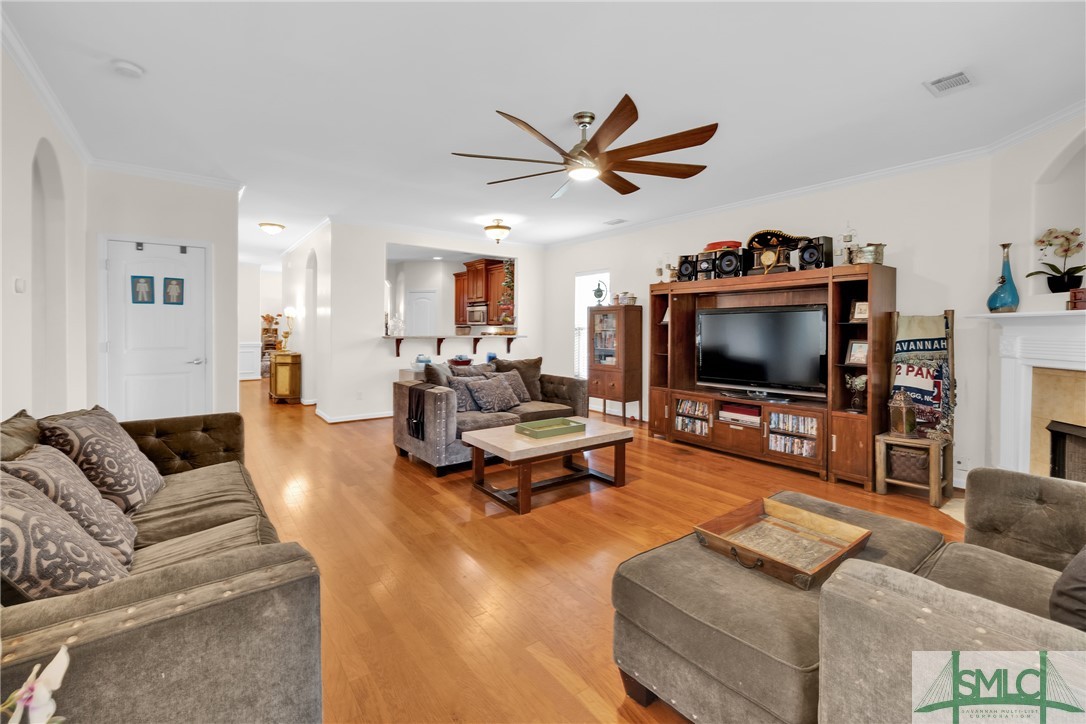 231 Carlisle Way Savannah, GA 31419 - Photo 16 of 40 Living Area