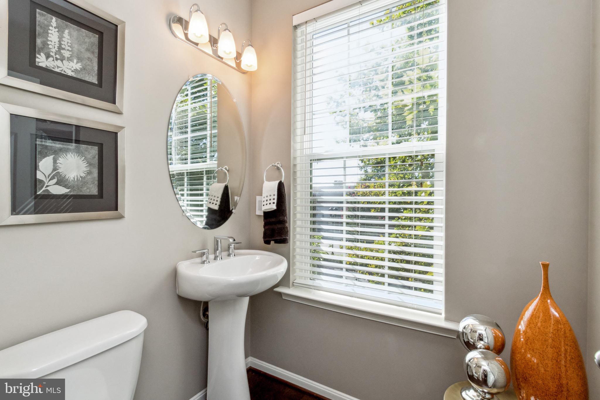 16008 Madison Ridge Place Gainesville, VA 20155 - Photo 12 of 35 Main Floor Half Bath