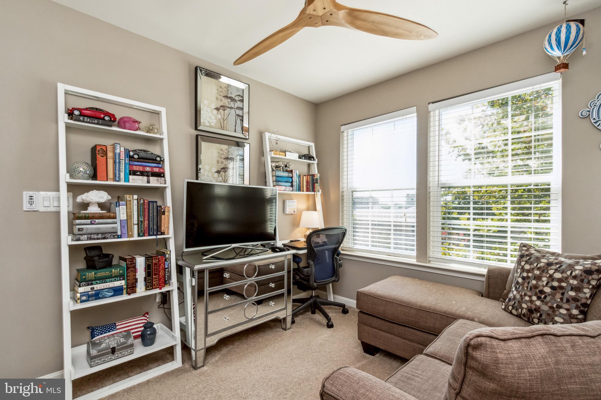 16008 Madison Ridge Place Gainesville, VA 20155 - Photo 23 of 35 Third Bedroom Additional View